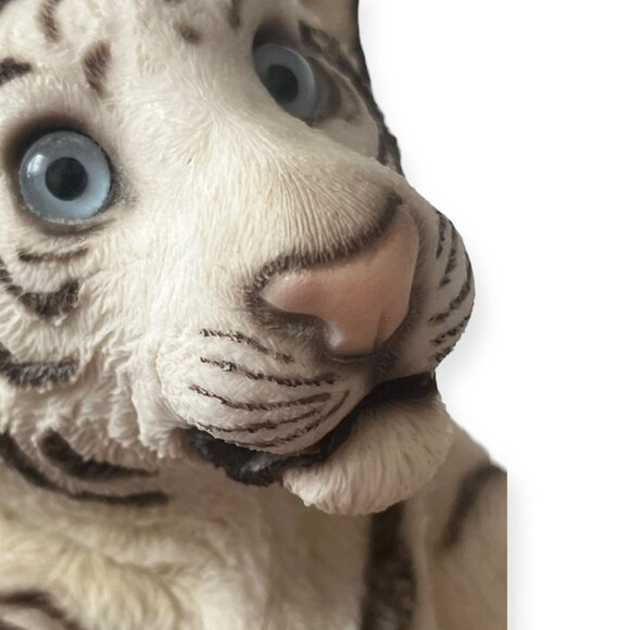 UD Critters Playful White Resin Tiger Siegfried & Roy The Mirage Las Vegas 10" - Picture 8 of 11